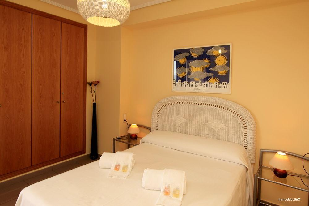 Accommodation Beach Apartments Valência Exterior foto